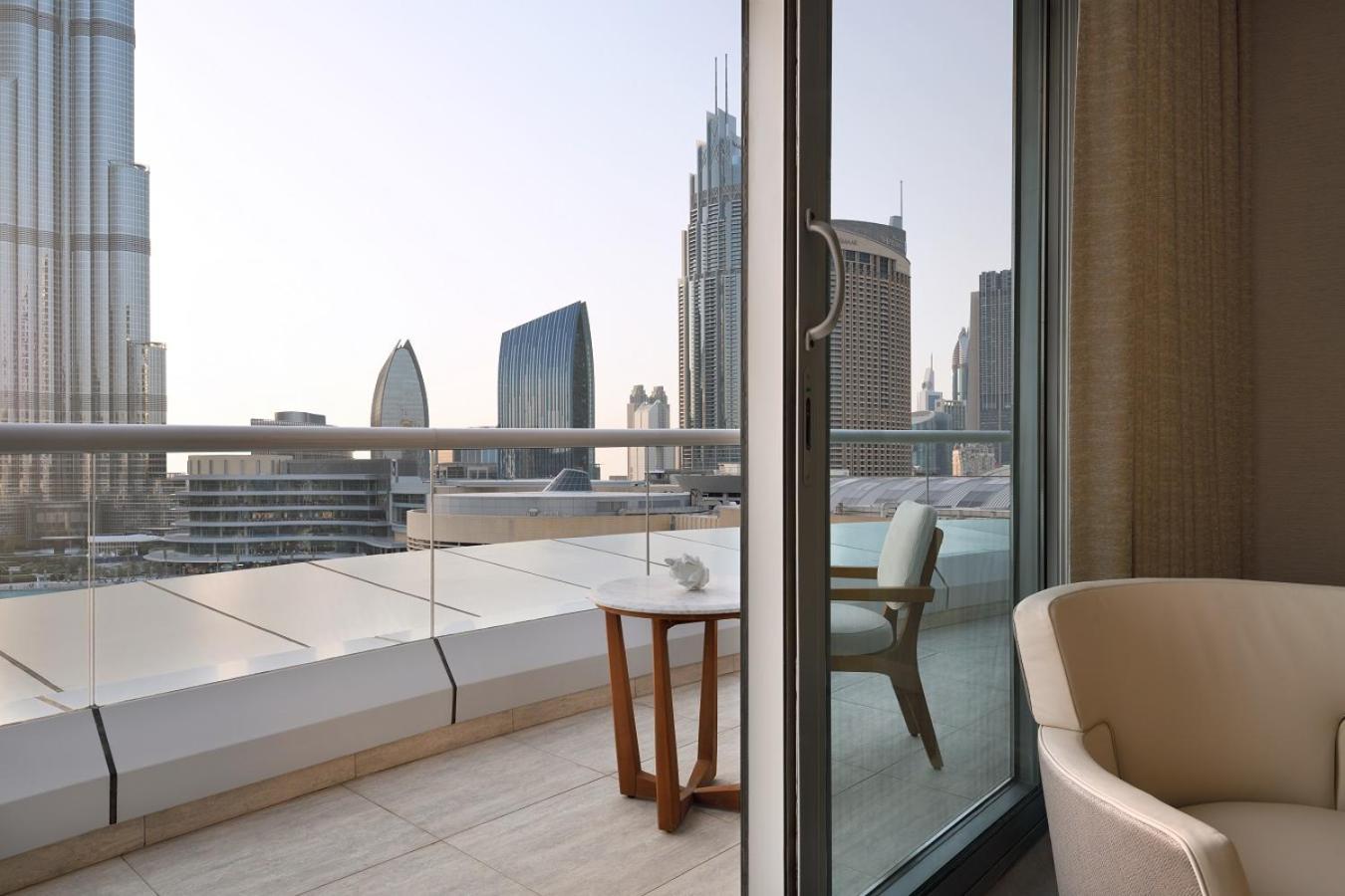 Address Downtown Otel Dubai Dış mekan fotoğraf The view from a suite